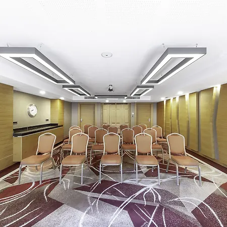 Park Dedeman Hotell 4*